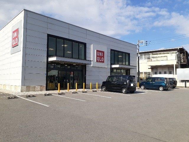 近くのユニクロ 石橋店まで400m(徒歩5分)