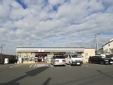 近くのセブンイレブンまで370m(徒歩5分)