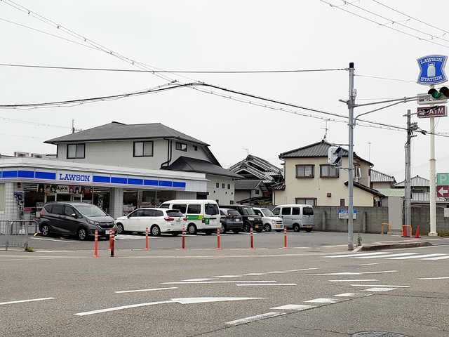 近くのローソン鳥羽店まで220m(徒歩3分)