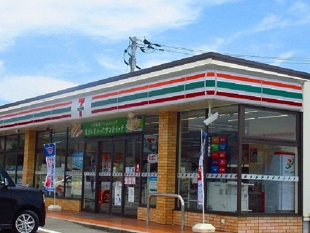 近くのセブンイレブンまで850m(徒歩11分)