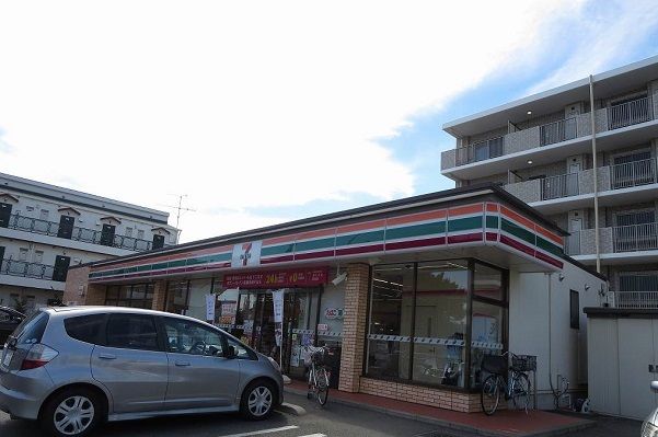 近くのセブンイレブンまで500m（徒歩7分）