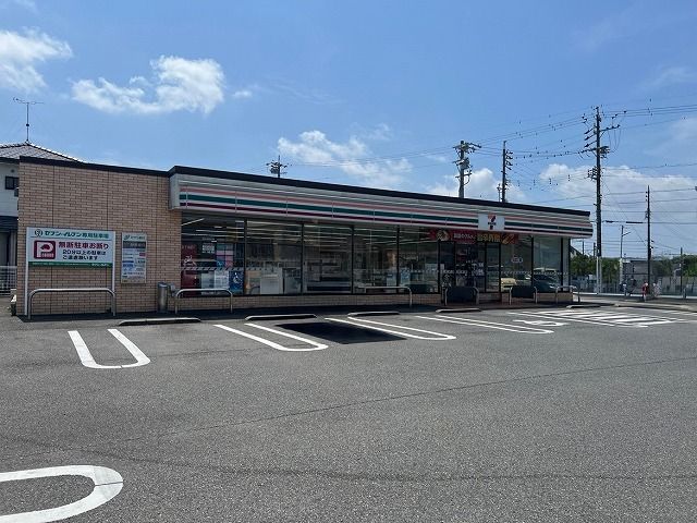 近くのセブンイレブン　六合店まで800m（徒歩10分）
