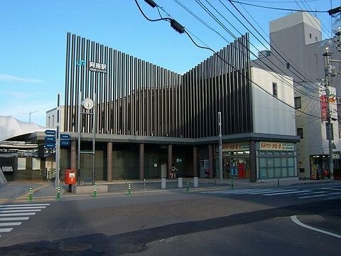 近くの阿南駅まで2,200m（徒歩28分）