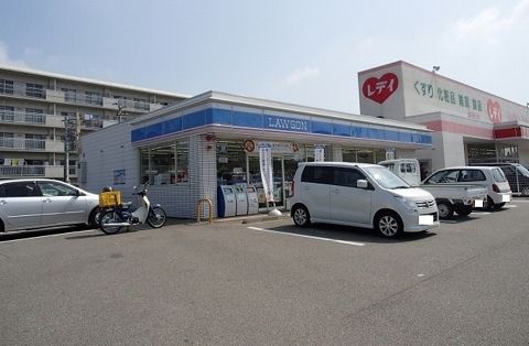 近くのローソン西新浜1丁目店さんまで240m(徒歩3分)