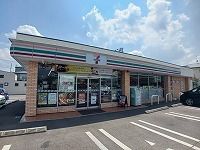 近くのセブンイレブン高松伏石店さんまで550m(徒歩7分)