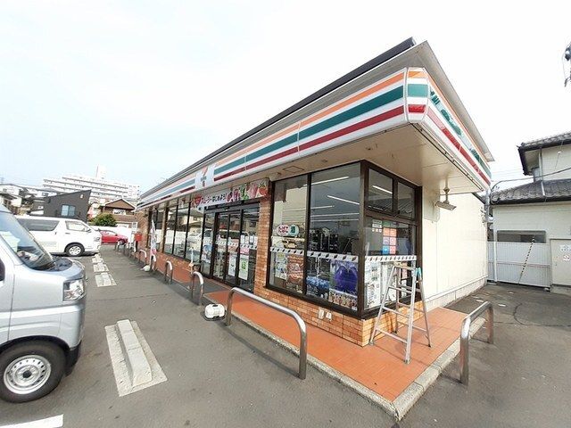 近くのセブンイレブン多賀城中央3丁目まで450m（徒歩6分）