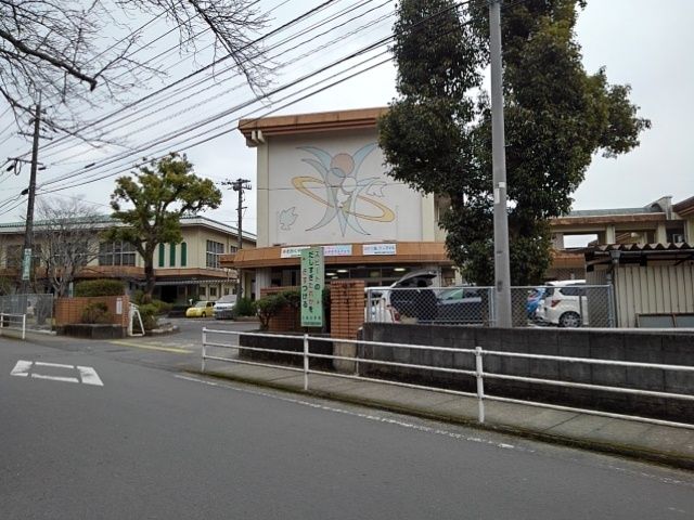 近くの日田市立三和小学校まで580m（徒歩8分）