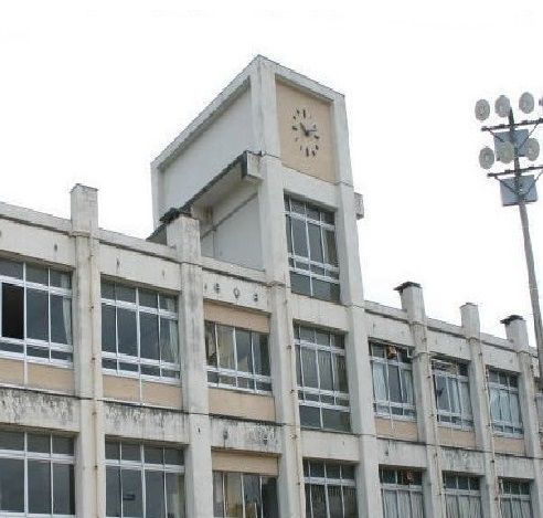 近くの広島市立伴東小学校まで850m（徒歩11分）