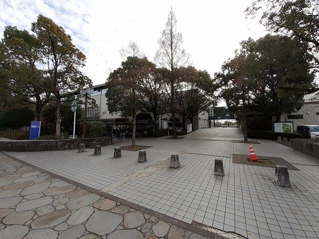 近くの浜線健康パークまで690m(徒歩9分)