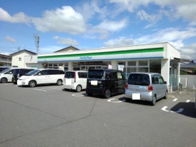 近くのコンビニまで150m（徒歩2分）