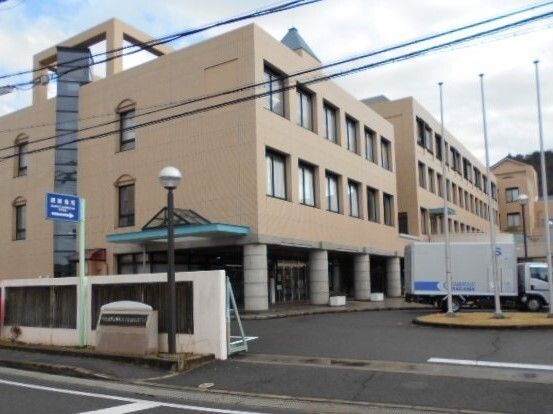 近くの県立医科大学保健看護学部様まで210m（徒歩3分）