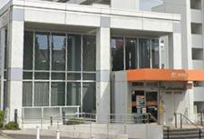 近くの洋光台駅前郵便局まで729m（徒歩10分）