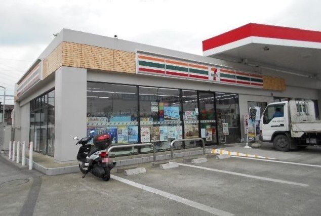 近くのセブンイレブンまで170m(徒歩3分)