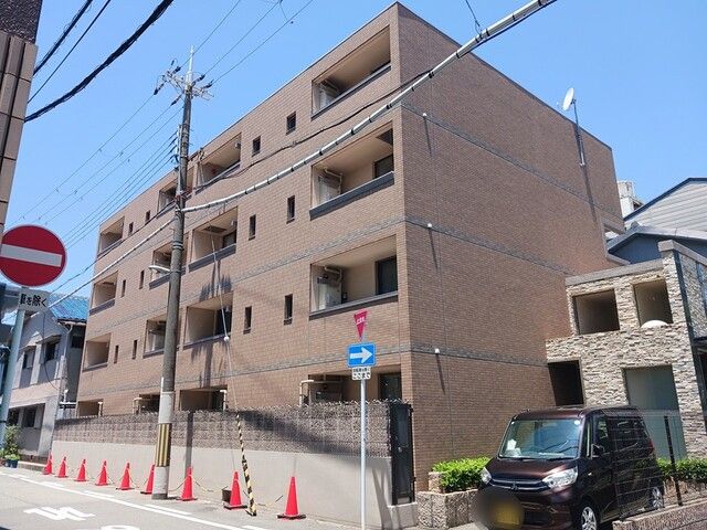 イーリス ウィステリアの外観画像