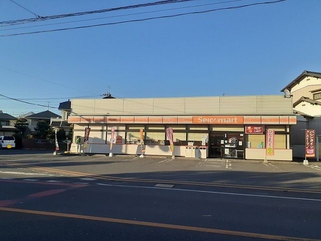 近くのコンビニまで400m（徒歩5分）