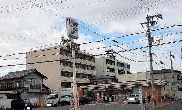 近くのセブンイレブン様まで500m（徒歩7分）