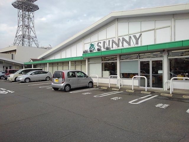 近くのサニー鳥栖店まで980m(徒歩13分)
