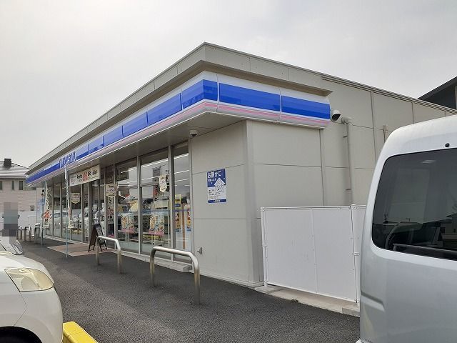 近くのコンビニまで140m（徒歩2分）