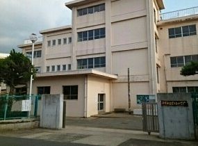 近くの星久喜小学校まで740m(徒歩10分)