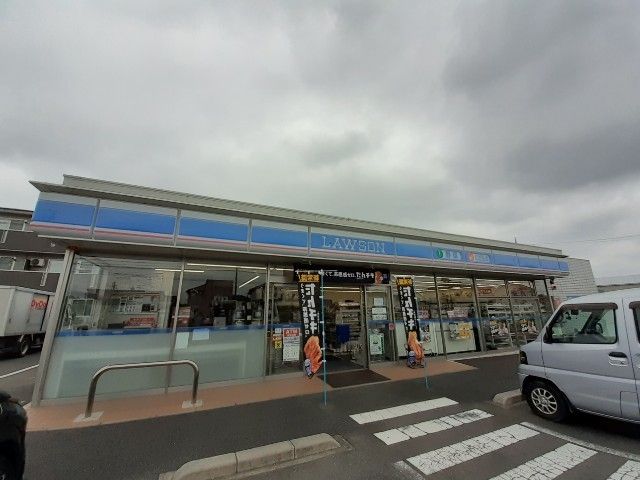 近くのコンビニまで350m（徒歩5分）