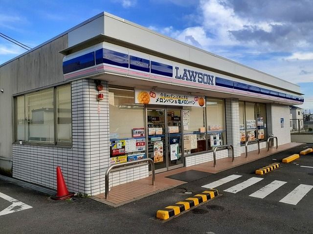 近くのローソン 長岡京今里店まで500m（徒歩7分）