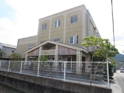 近くの松永病院まで500m（徒歩7分）