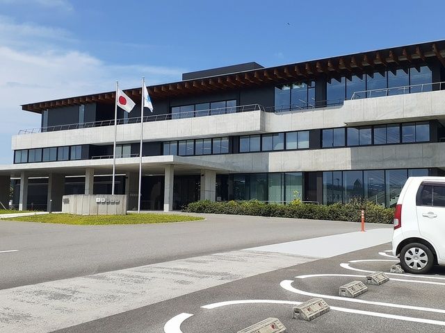 近くの天草市役所まで1,320m（徒歩17分）