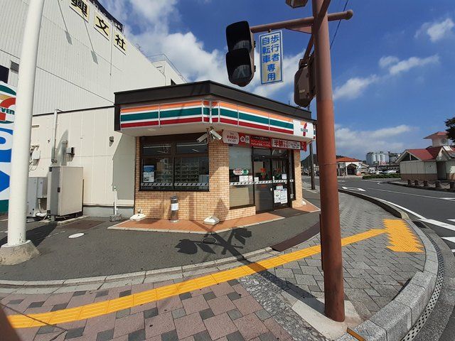 近くのセブンイレブン宇野駅前店まで1,169m(徒歩15分)