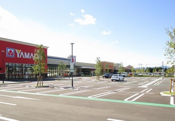 近くのフォレストモール石岡まで3,500m(徒歩44分)