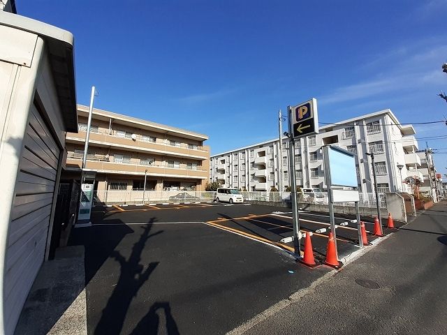 近くのコインパーキングまで350m（徒歩5分）