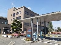 近くの三菱京都病院まで300m（徒歩4分）