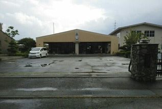 近くの河口湖北中学校まで1,100m(徒歩14分)
