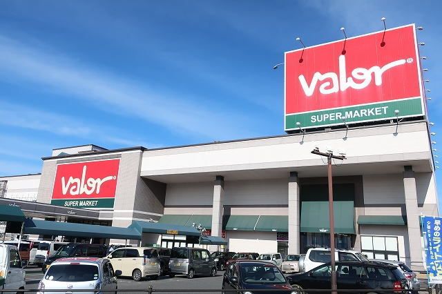 近くのバローまで1,800m（徒歩23分）