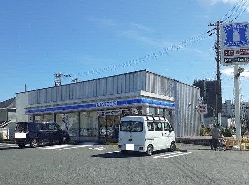 近くのローソンまで700m（徒歩9分）