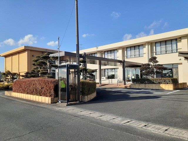 近くの施設まで165m（徒歩3分）
