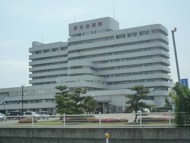 近くの病院まで600m（徒歩8分）