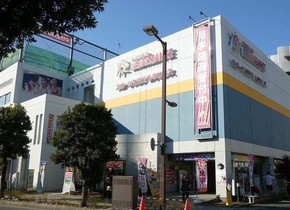 近くのスポーツクラブルネサンス東久留まで1,100m(徒歩14分)
