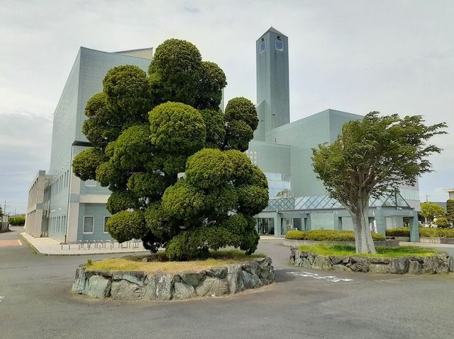 近くの香取市役所小見川支所まで1,200m（徒歩15分）
