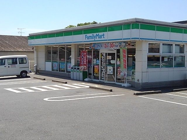 近くのコンビニまで850m（徒歩11分）