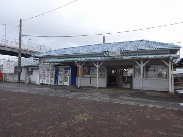 近くの内房線青堀駅まで1,100m(徒歩14分)