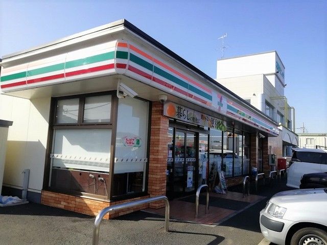 近くのセブンイレブン佐原大手店まで210m（徒歩3分）