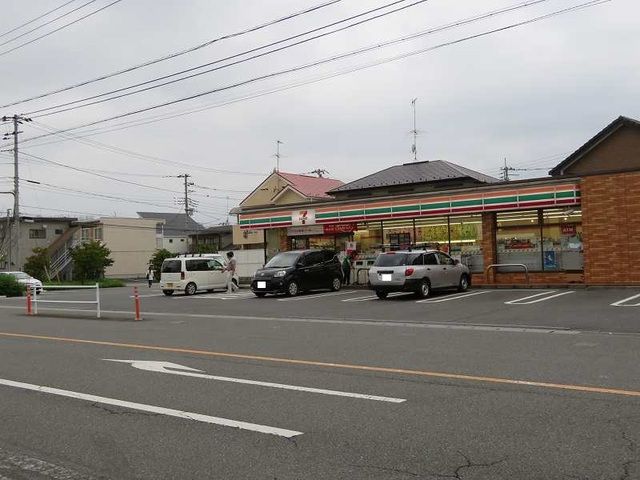 近くのセブンイレブンまで650m(徒歩9分)
