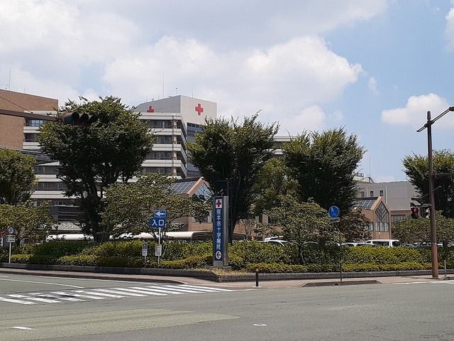 近くの熊本赤十字病院まで750m(徒歩10分)