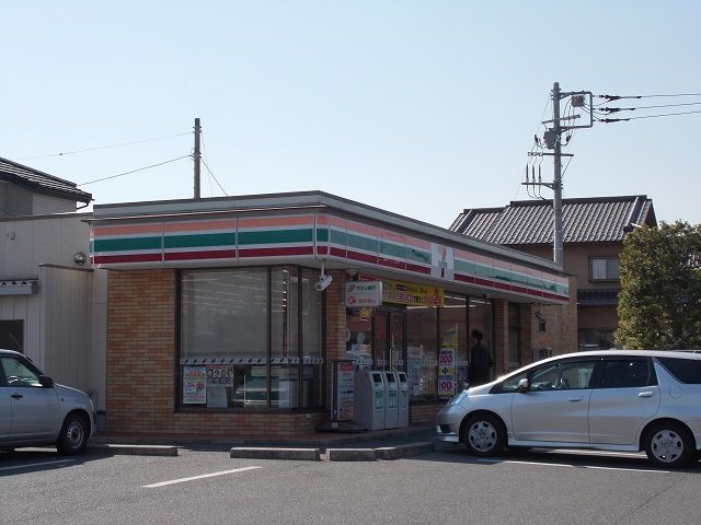 近くのセブンイレブン市原松ヶ島店まで800m（徒歩10分）