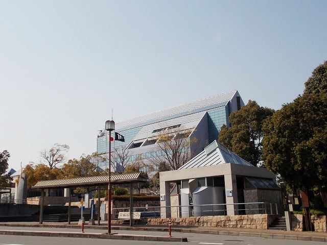 近くの役所まで1,200m（徒歩15分）