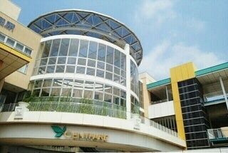 近くのセントファーレまで750m（徒歩10分）