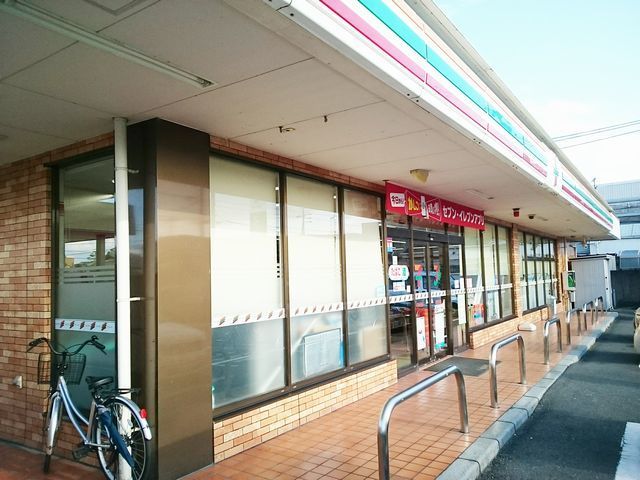 近くのセブンイレブン多加木２丁目店まで170m（徒歩3分）