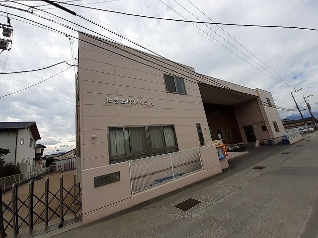 近くの滝尾保育園まで1,000m(徒歩13分)