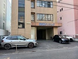 近くの病院まで400m（徒歩5分）