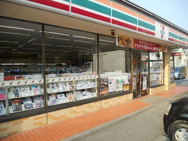 近くのセブン-イレブン 掛川インターまで120m（徒歩2分）